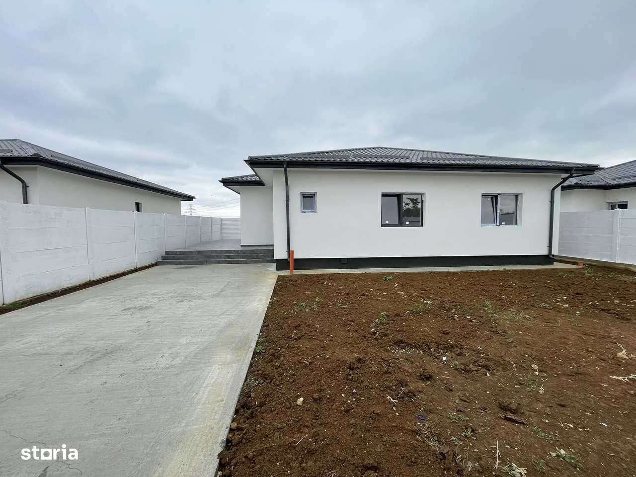 Casa pe parter Clinceni/4 camere/Finisaje premium - Imagine principală: 2/13