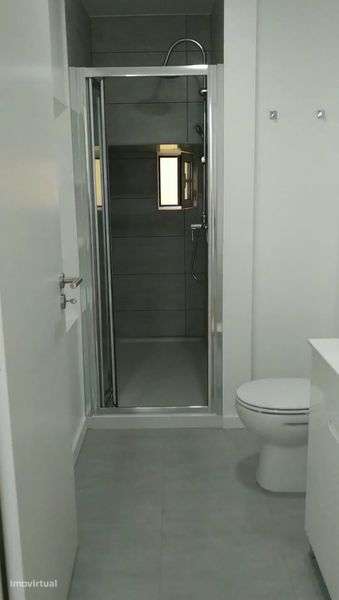 Arrenda-se T2 Renovado - Grande imagem: 3/6