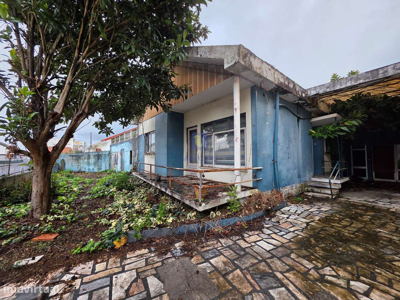 Moradia com Armazém no Centro da Marinha Grande - Grande imagem: 3/28