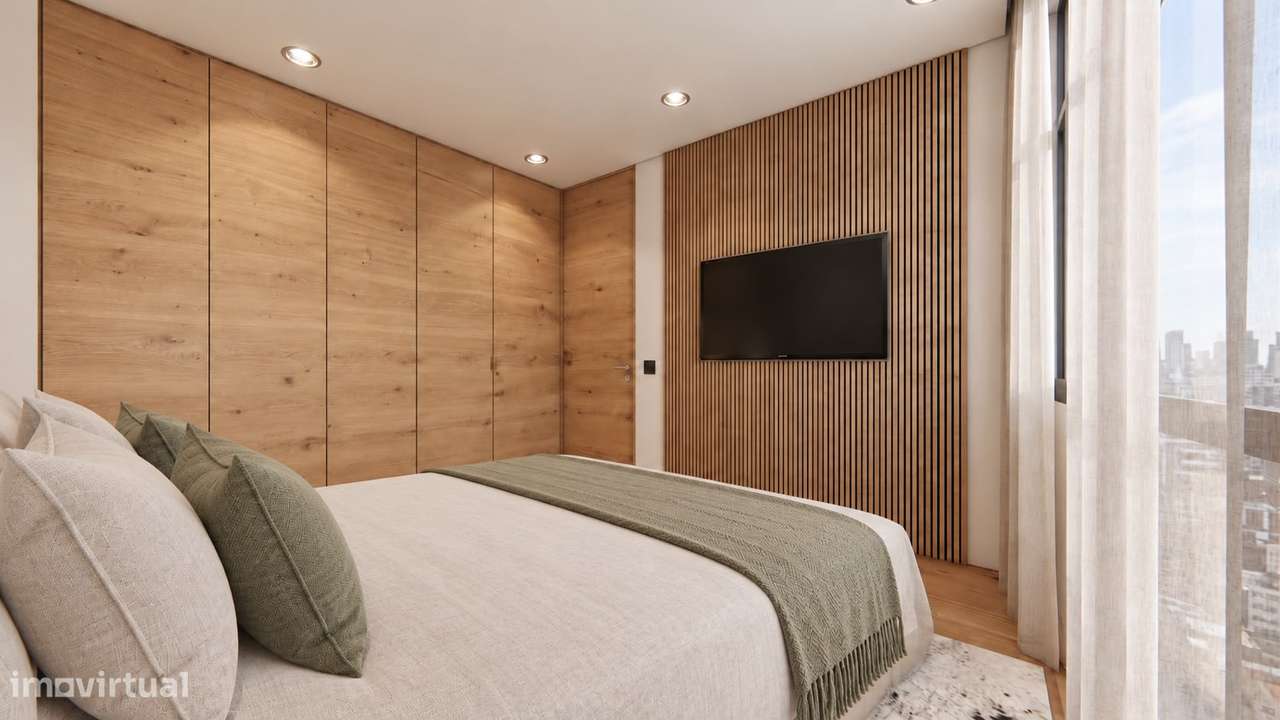 Apartamento T1+1 | Garagem | Elevador | Remodelado | São Cosme-7