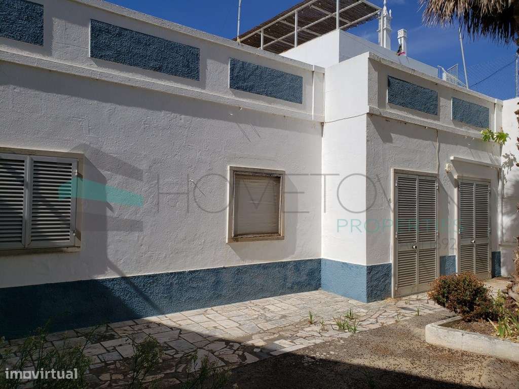 Moradia T3 - Tavira no centro histórico, por recuperar-16