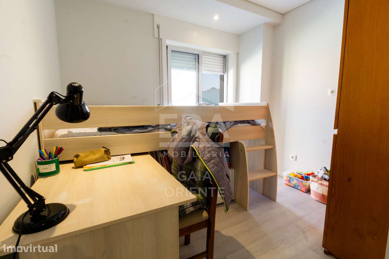 T2 com terraço e garagem em Vilar de Andorinho-19