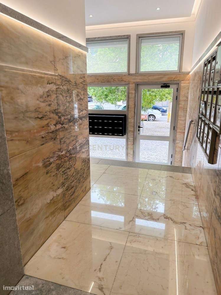 Apartamento de 2 assolhadas com terraço! centralidade absoluta...-22