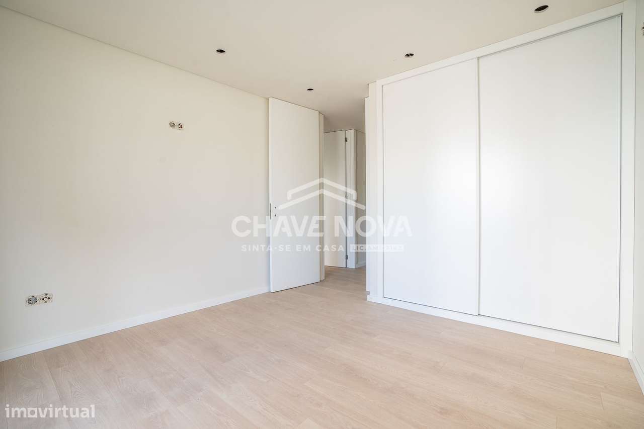 Apartamento T2 Novo Vila Nova de Gaia (junto metro e comboio) - Grande imagem: 5/13