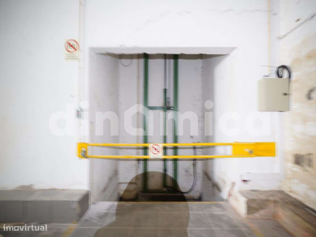 Imóvel Industrial / Serviços-31