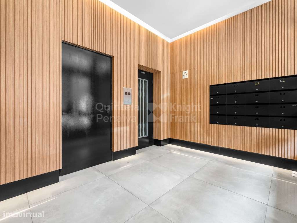 Penthouse T3 Duplex com Terraço | Próximo das Amoreiras-32