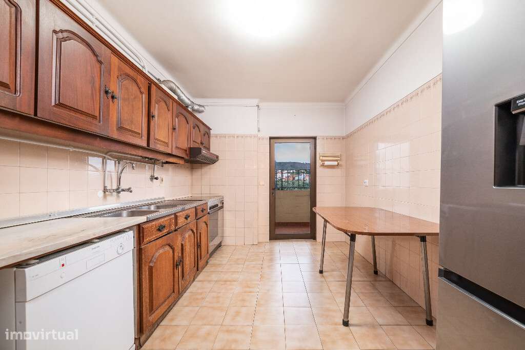 Aparatemento T2 + 1 em zona da Elisio de Moura - Grande imagem: 3/7