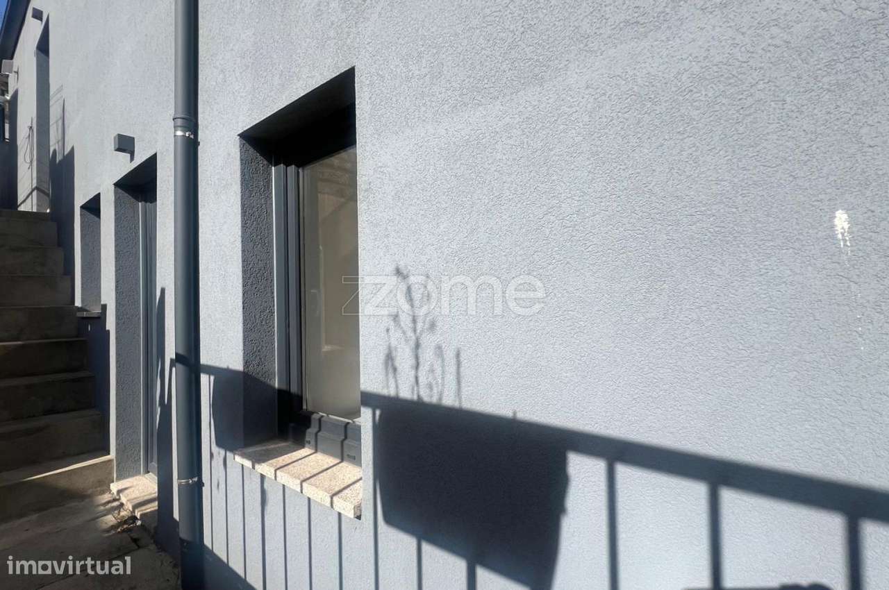 Moradia T2, renovada, com terraço e anexo, centro do Porto - Grande imagem: 3/57