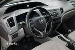 Honda Civic 1.8 Comfort - 13