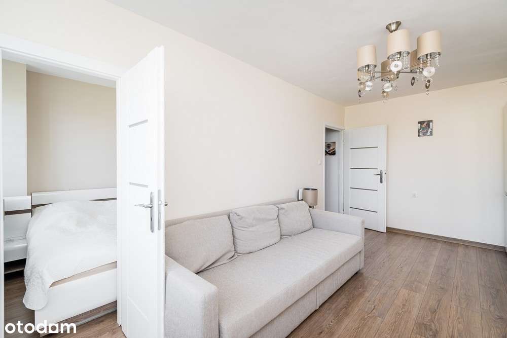 Kawalerka z dodatkowo wydzieloną sypialnią, stan idealny-6