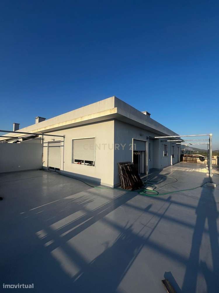 Apartamento T3 em Sesimbra com Garagem e Varanda - Grande imagem: 4/32