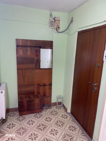 De vanzare apartament 3 camere (zona 800)-4