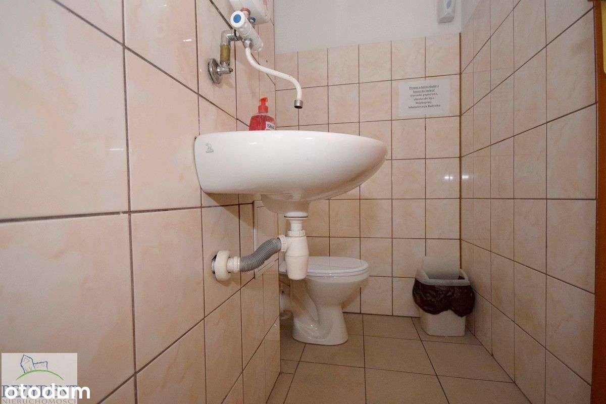 Lokal usługowy na sprzedaż w Sosnowcu-1