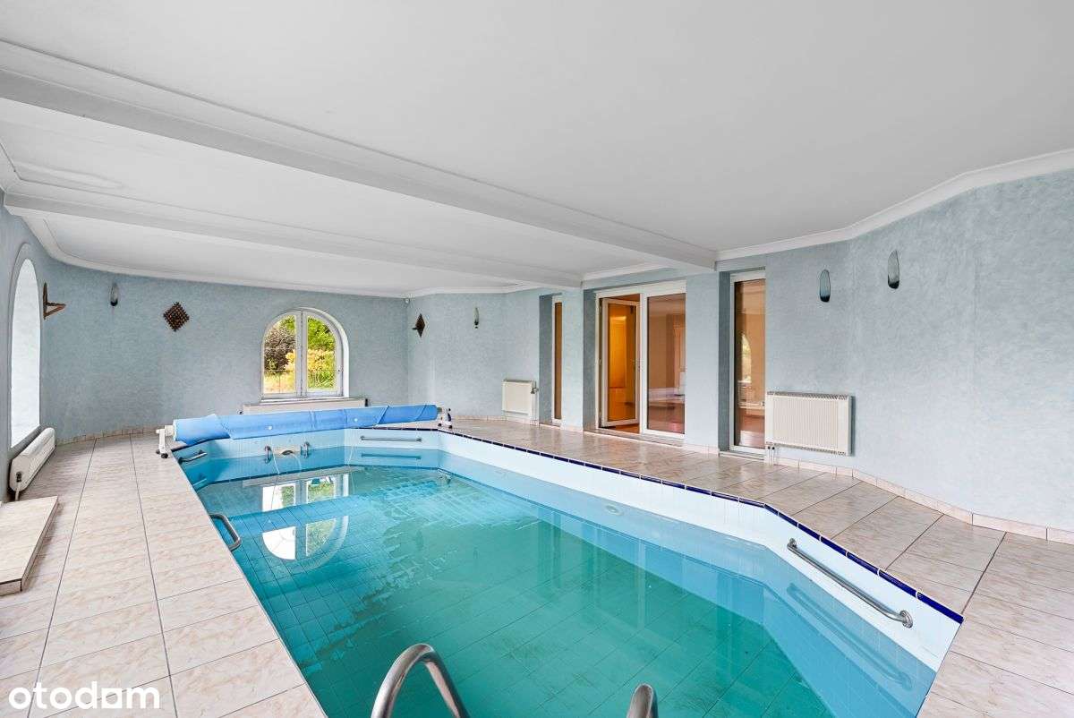 Wyjątkowa rezydencja w zielonej okolicy-11