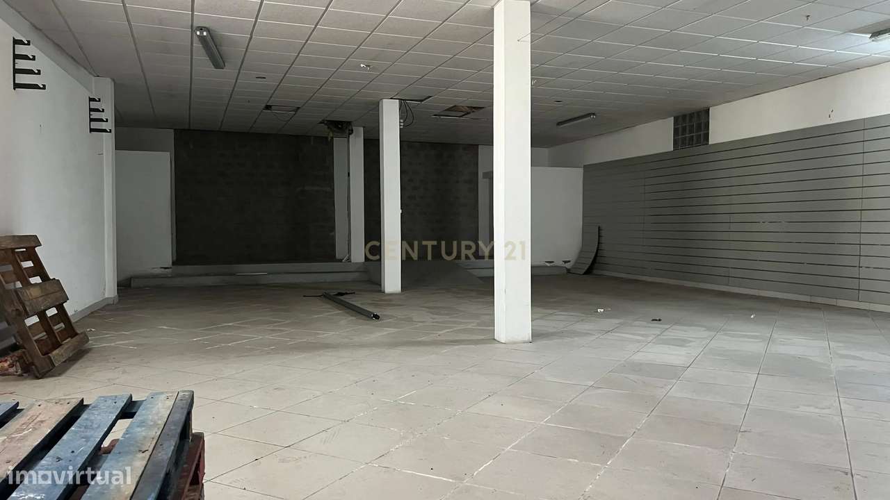 Armazém, 259 m², Marinha Grande - Grande imagem: 4/6