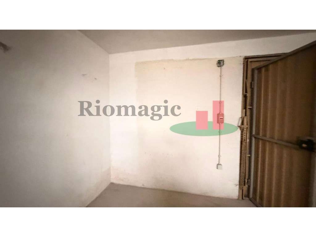 Garagem São Martinho do Porto***RIOMAGIC*** - Grande imagem: 5/11