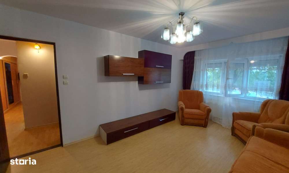 Apartament stradal 3 camere SID-Vest-1