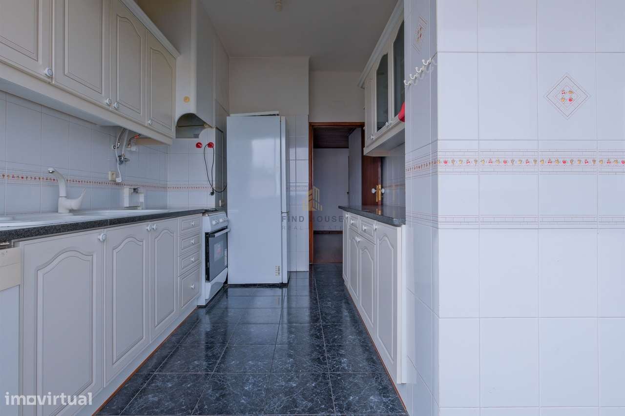 Apartamento T2 com vista mar na figueirinha, Oeiras-12