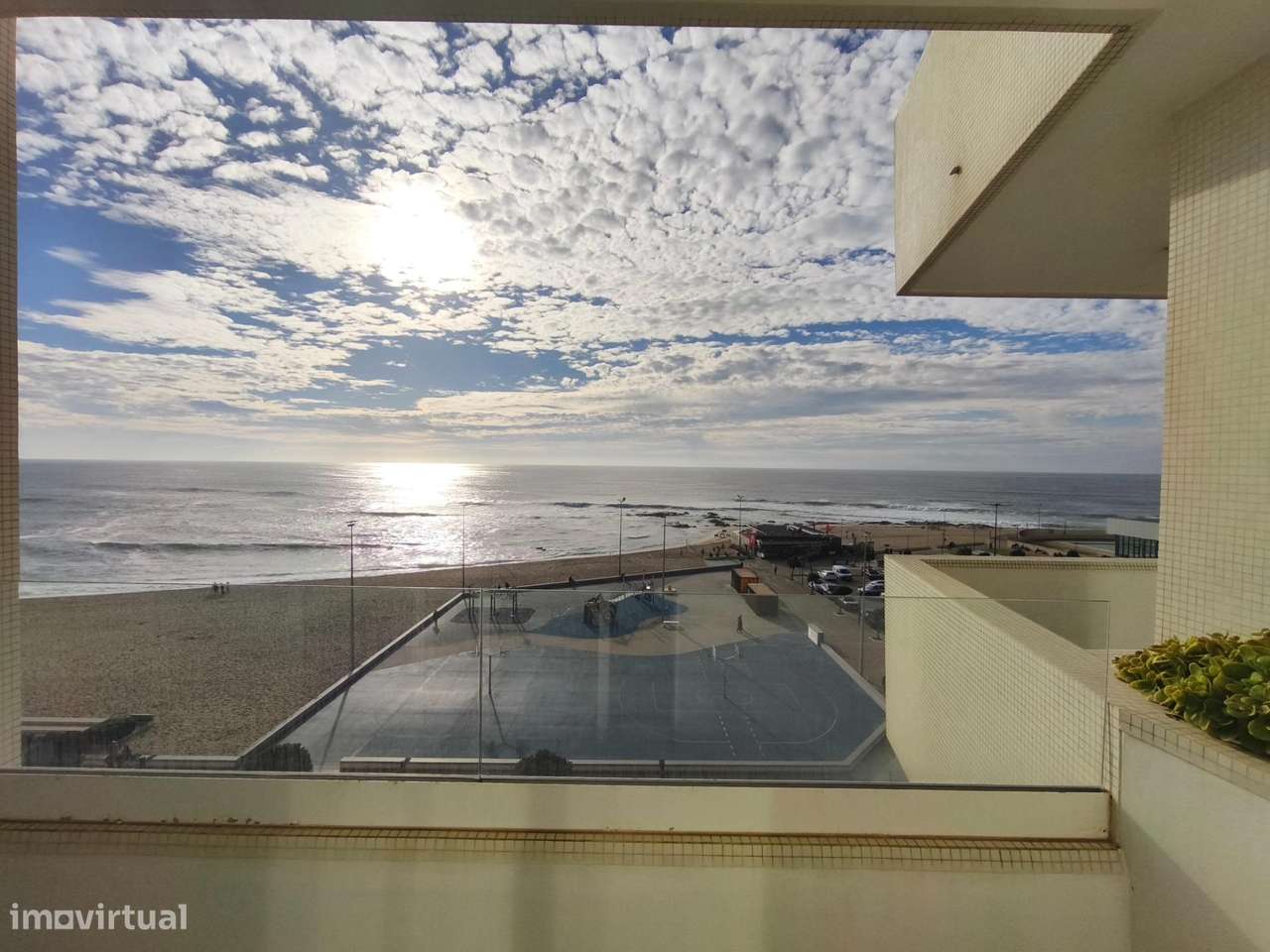 Apartamento T6 (primeira linha de mar)-16
