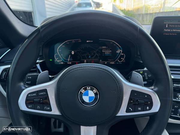 BMW 530 e Pack M - 17