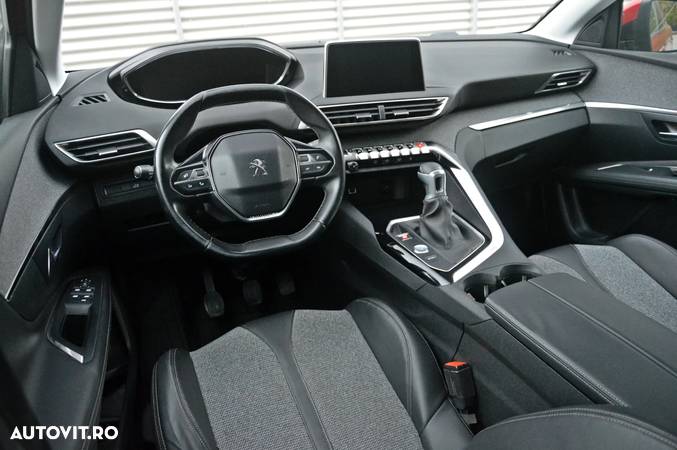 Peugeot 3008 1.6 BlueHDI S&S Allure - 23