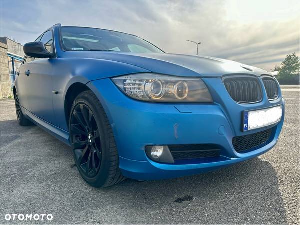 BMW Seria 3 320d xDrive - 2