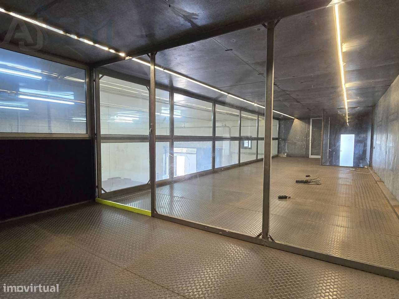 Armazém com 500 m² em São Marcos – Espaço e Versatilidade-33