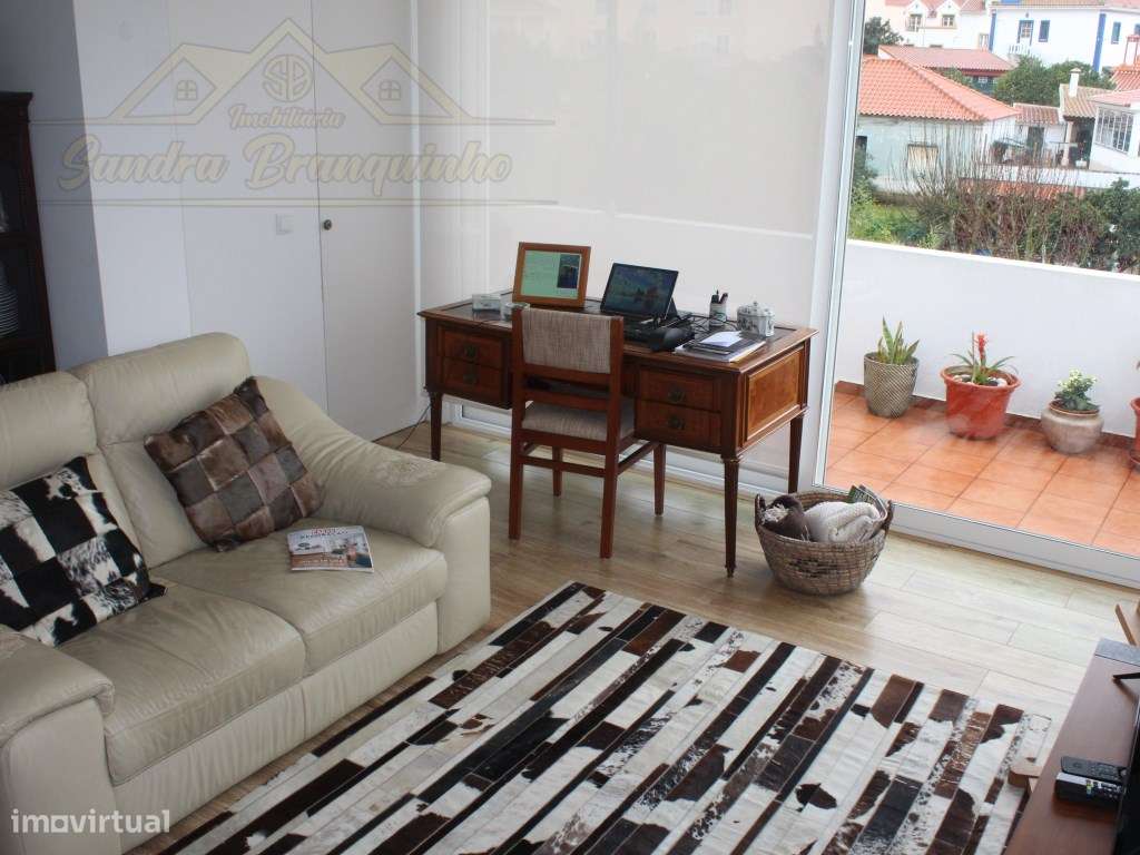 Apartamento T2 com garagem a 10min da praia-32