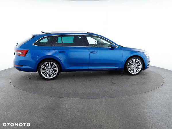 Skoda Superb 2.0 TDI SCR Style DSG - 10