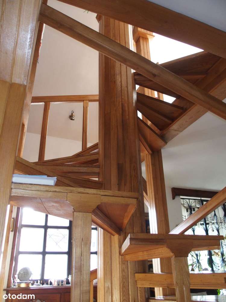 Podolany dom jednorodzinny z duszą-8