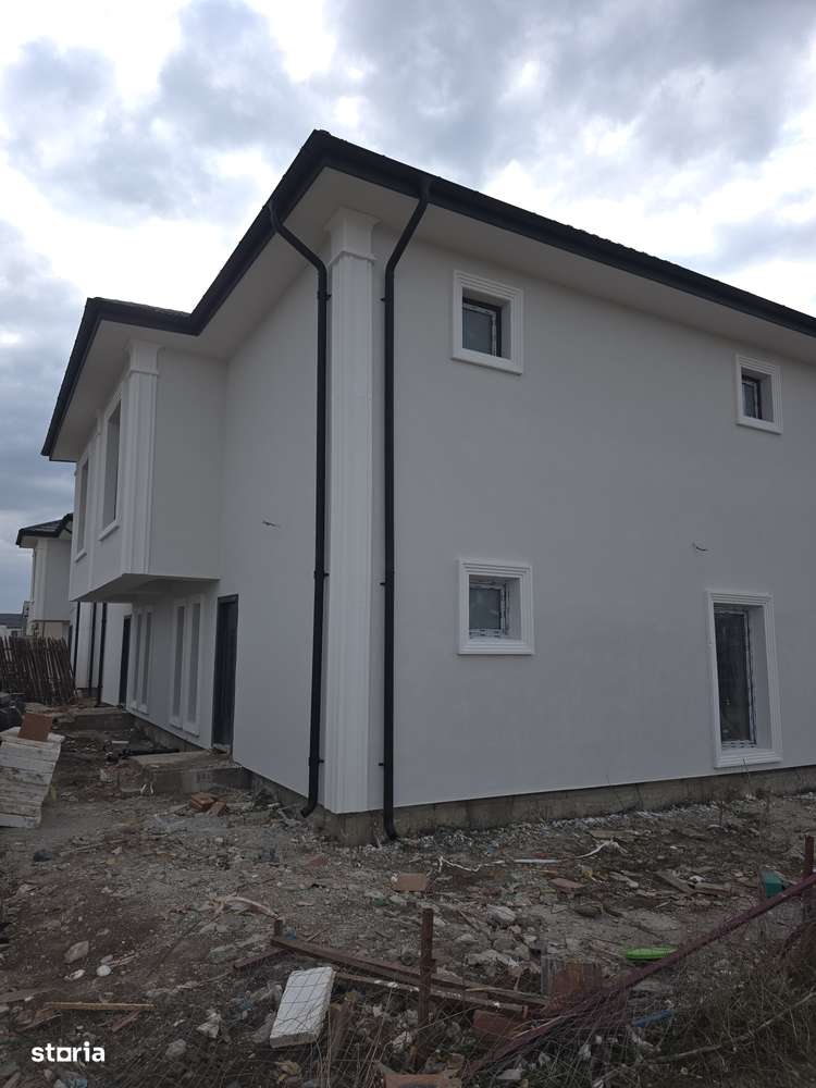 Vilă individuală lipita la calcan 4 camere-9