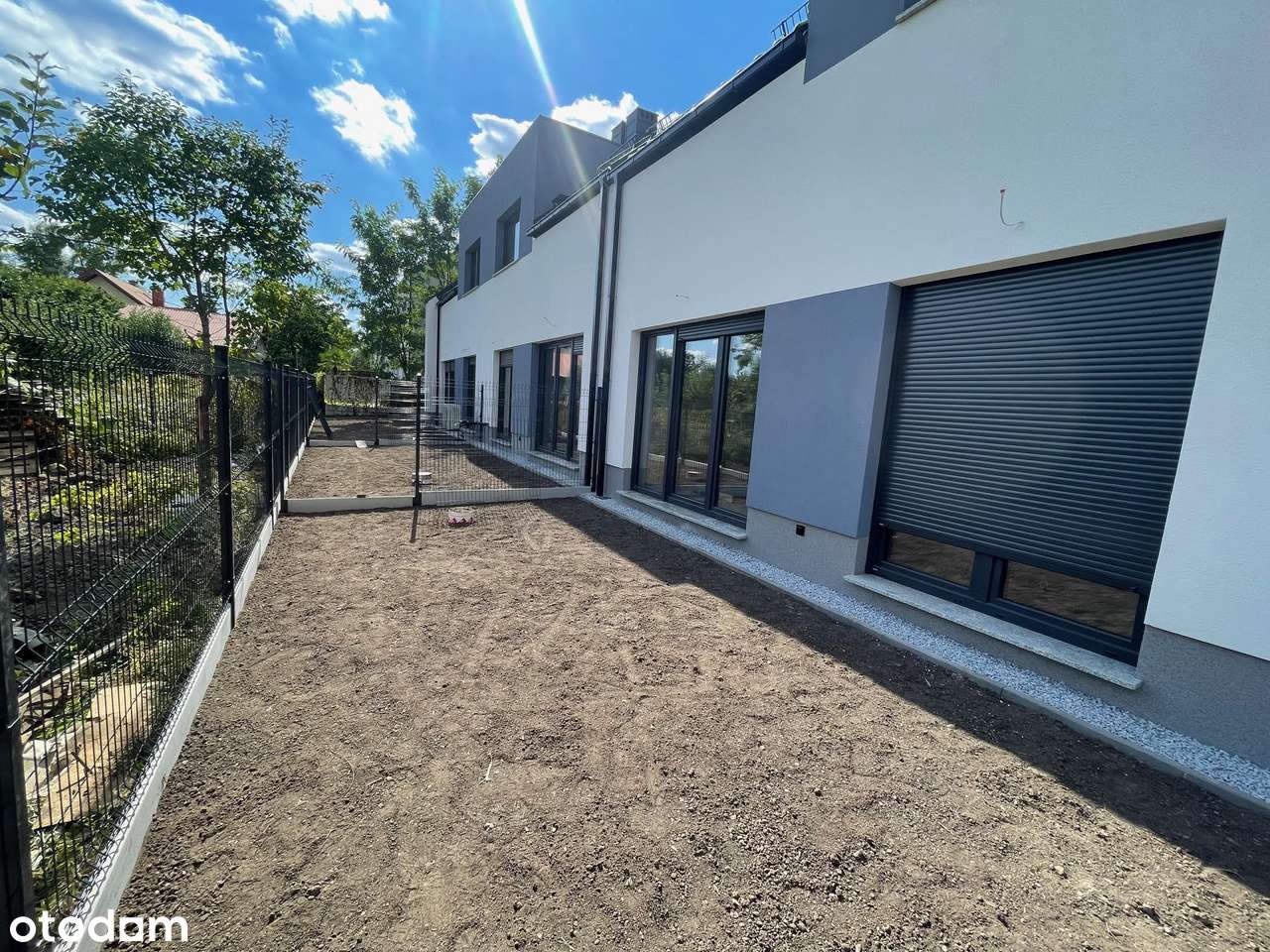 Nowoczesny dom w IWINACH z pompą ciepła i fotowoltaiką, zab. szeregowa - Pełny obrazek: 5/18