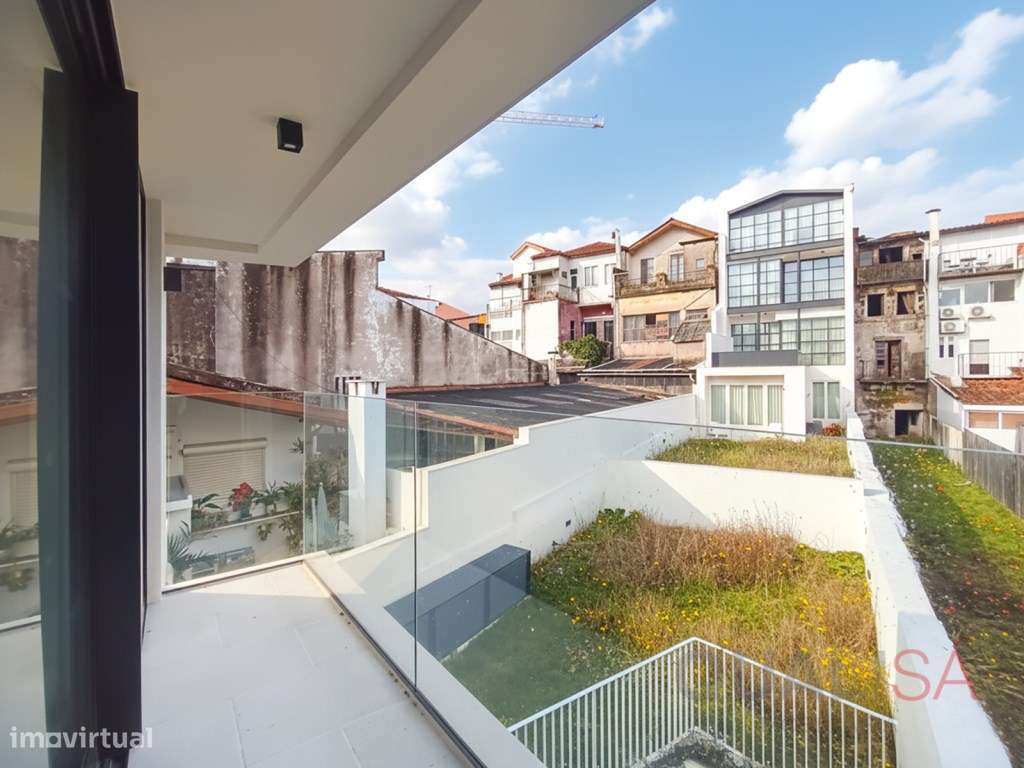 Apartamento T1 novo com varanda, equipado e mobilado, localizado na... - Grande imagem: 5/20