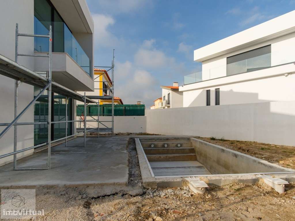 Moradia T4 com piscina no Magoito Sintra-21