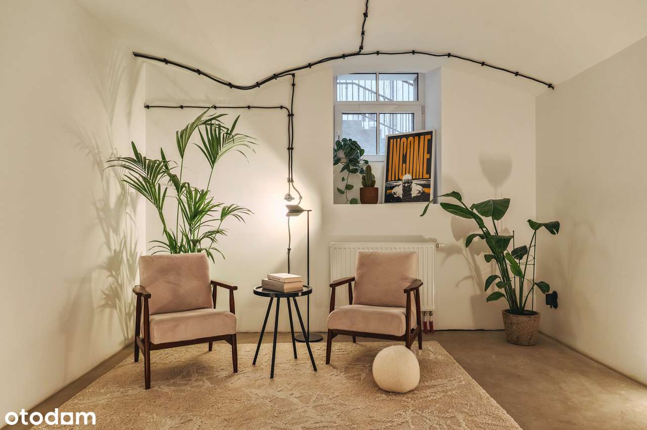 Dwupoziomowa przestrzeń w zrewitalizowanej kamienicy na Kamionku-4