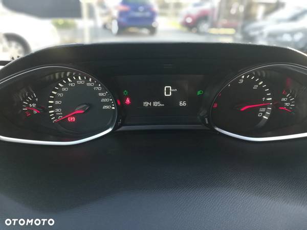 Peugeot 308 SW HDi FAP 110 (Blue Lion) Tendance - 12