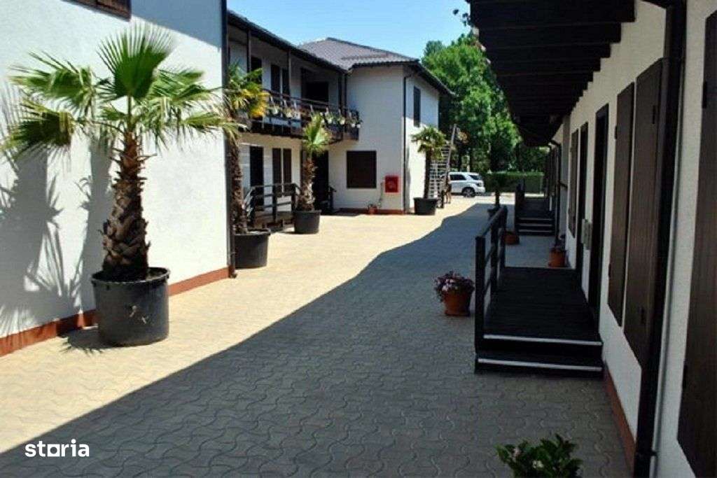 Complex Hotelier Eforie Nord Ultracentral 50 camere la 200m de mare - Imagine principală: 1/17