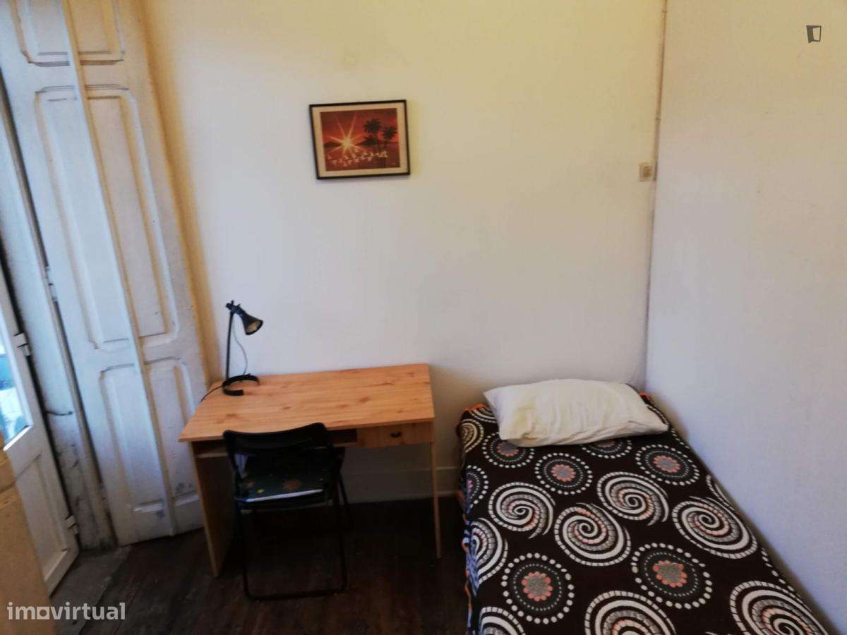 Quarto - localizado em Alameda Lisbon - Grande imagem: 4/6