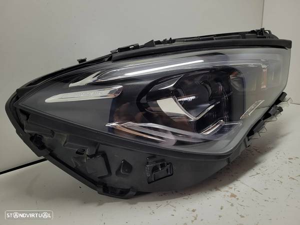 Farol/Ótica direito MERCEDES CLA [W118] LED Multibeam A1189069000 (2019-) - 2