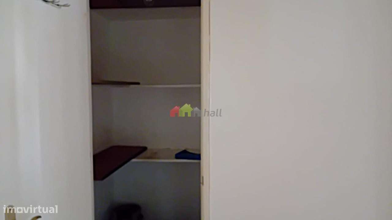 Apartamento T3 no Bairro Afonso Costa - Setúbal-2