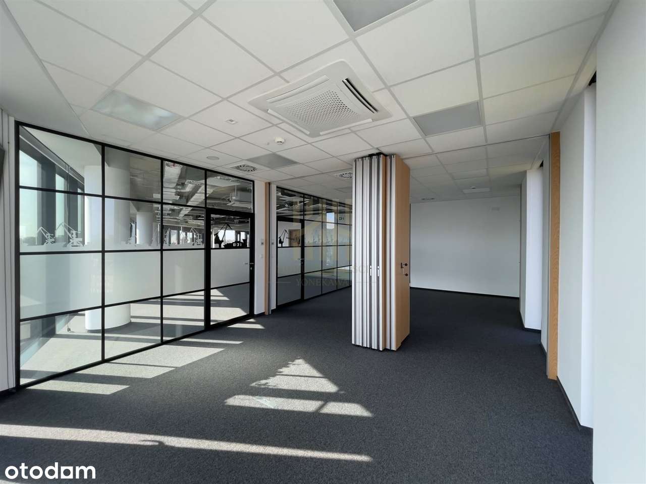 Piętro biurowe z prywatnym tarasem - Pełny obrazek: 4/16