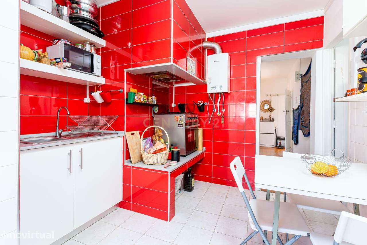 Apartamento T3 em Alfama – Autenticidade, História e Charme Lisboeta-7