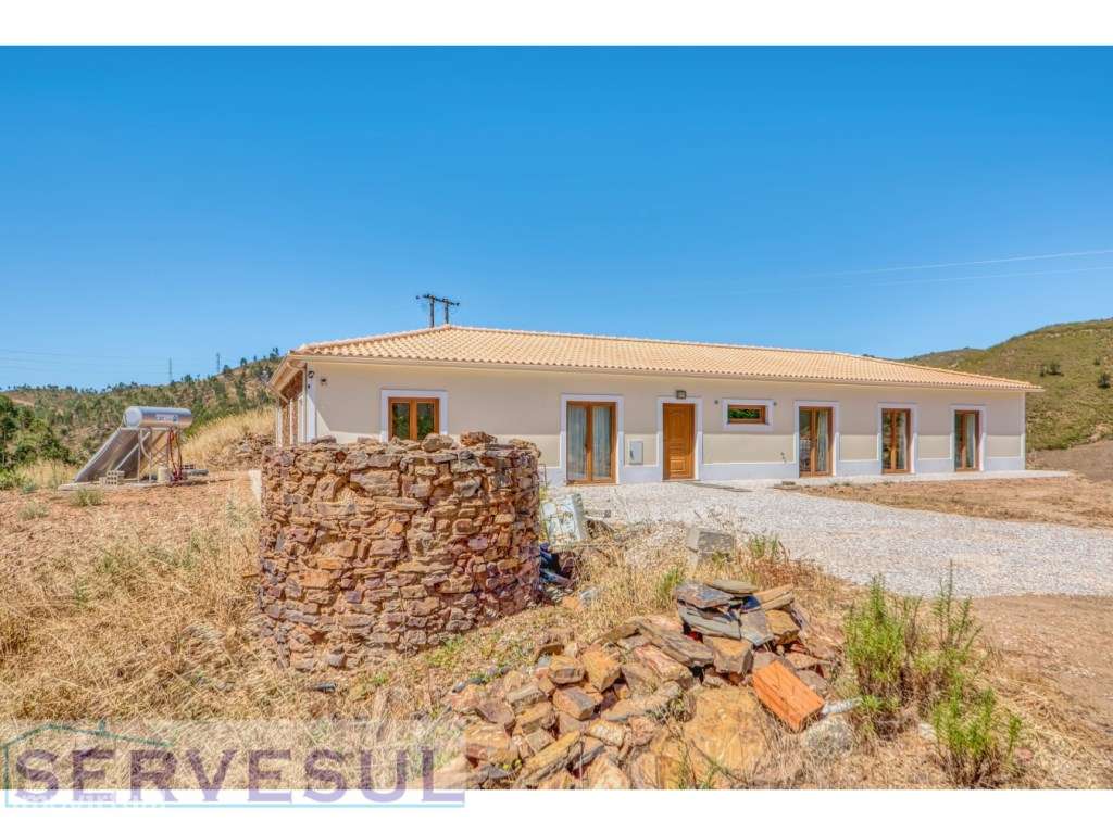 Espaçosa Moradia de 3 quartos, inserida em terreno com 17 hectares,...-20