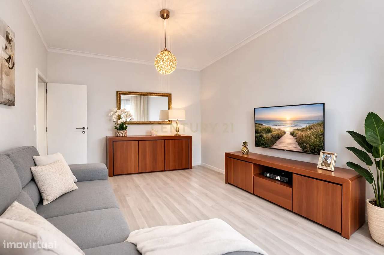 ✨ T1 Remodelado na Torre da Marinha - Seixal | Luminoso e Pronto a Hab - Grande imagem: 3/8