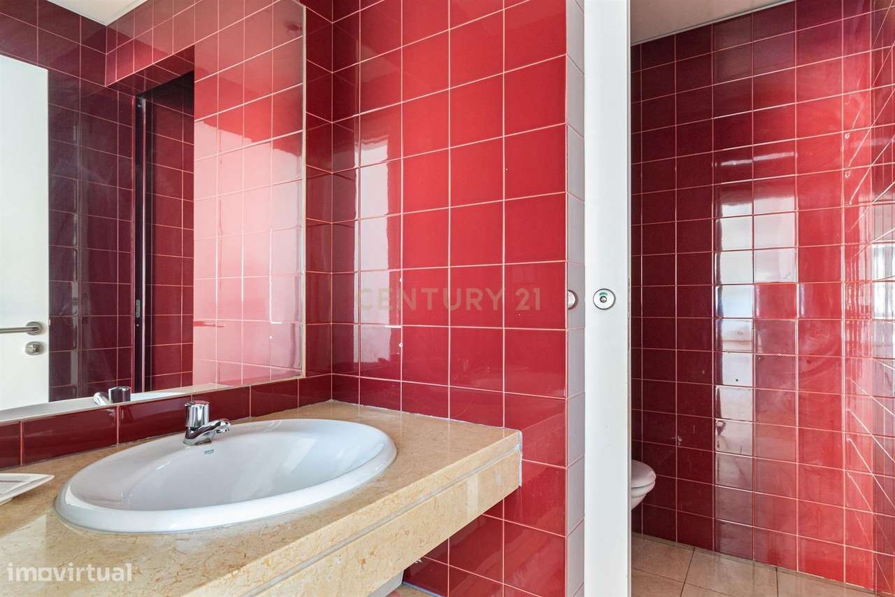 Escritório Moderno, com vista panorâmica, em Lisboa-6