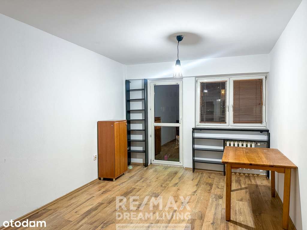 Bielany: Mieszkanie 47m² do remontu!-1