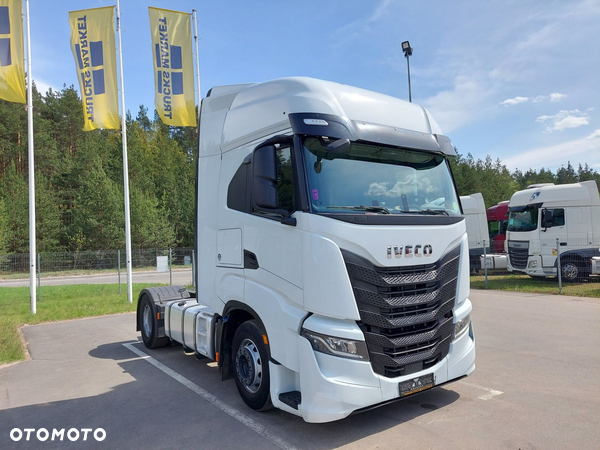 Iveco AS440 S49 - 2