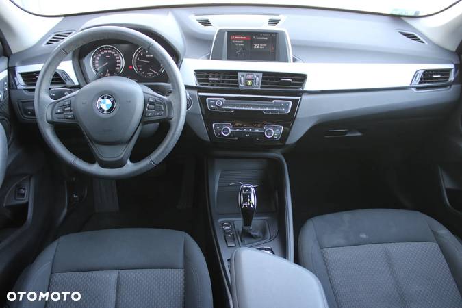 BMW X1 sDrive18i Advantage - 14
