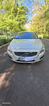 Volvo S60 D3 Start-Stop Momentum - 5