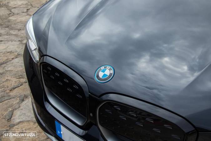 BMW iX3 M Sport Impressive - 17